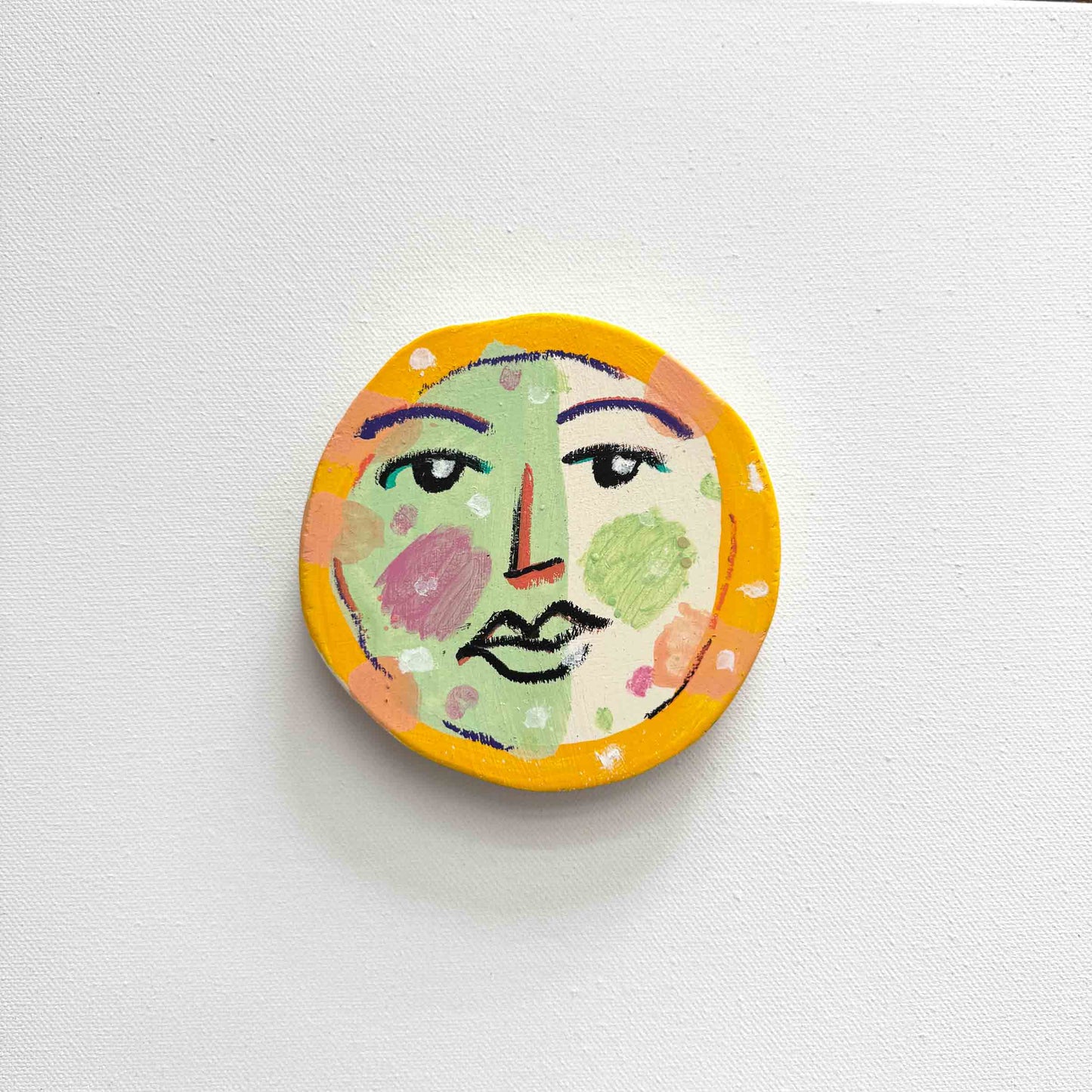 Baby Moon 8 Wandbehang, 2025